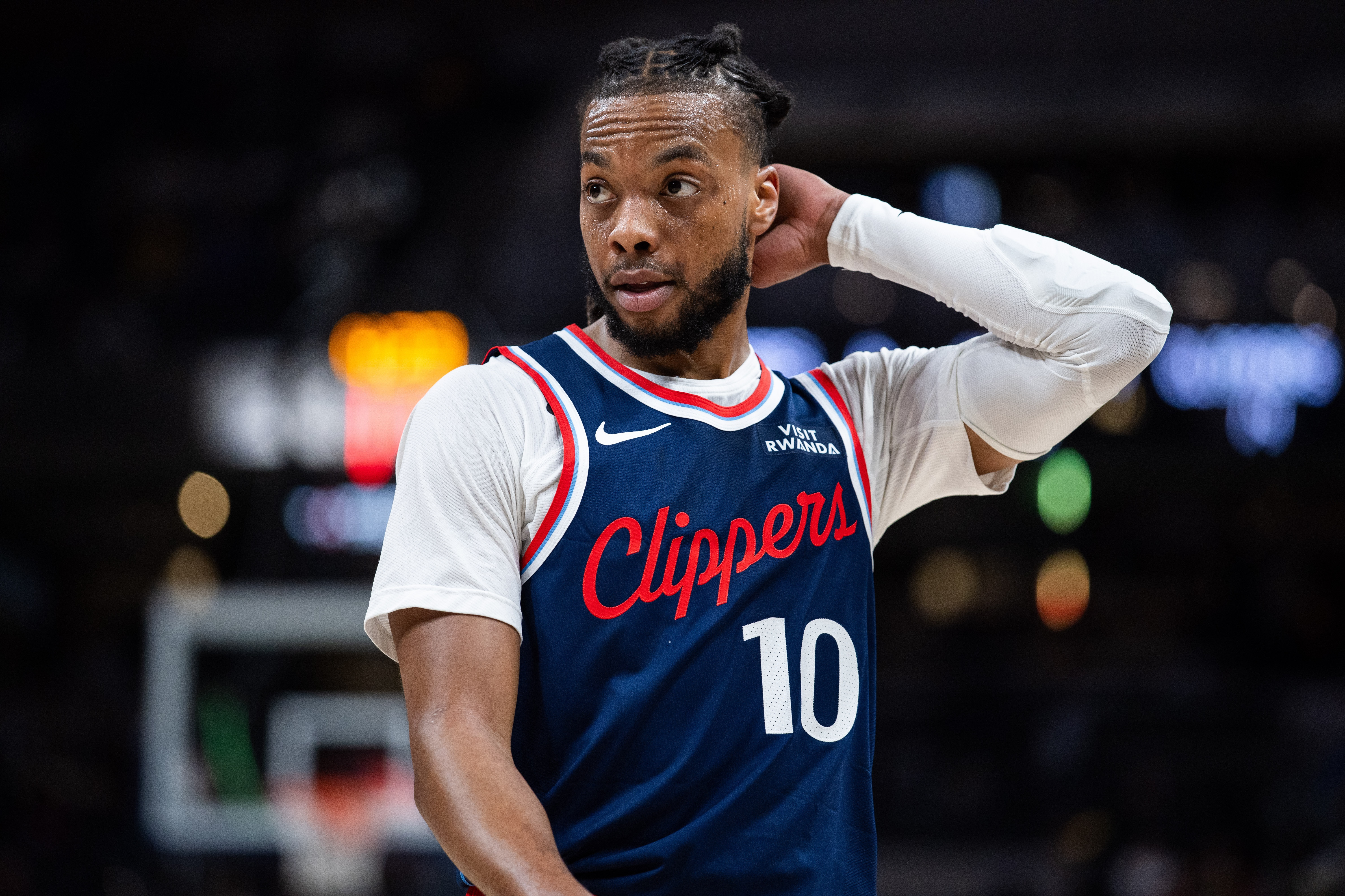 新球体育app-小卡：加兰性格外向&amp;爱开玩笑 他与大家相处融洽&amp;总能带来正能量